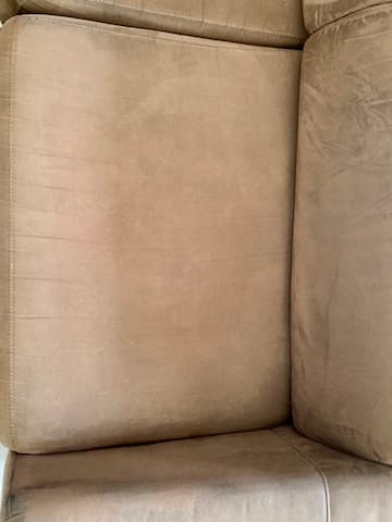 Le même canapé, comme neuf après nettoyage