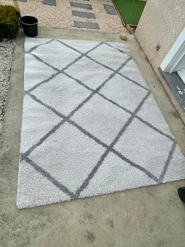 Le même tapis, éclatant de propreté